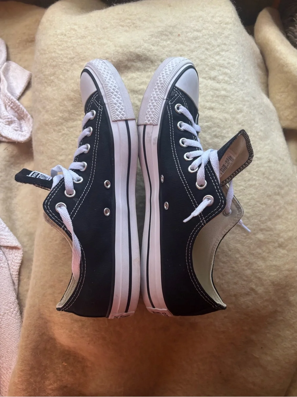 New Converse Chuck Taylor All Star Low Top Sneakers -black size men 11